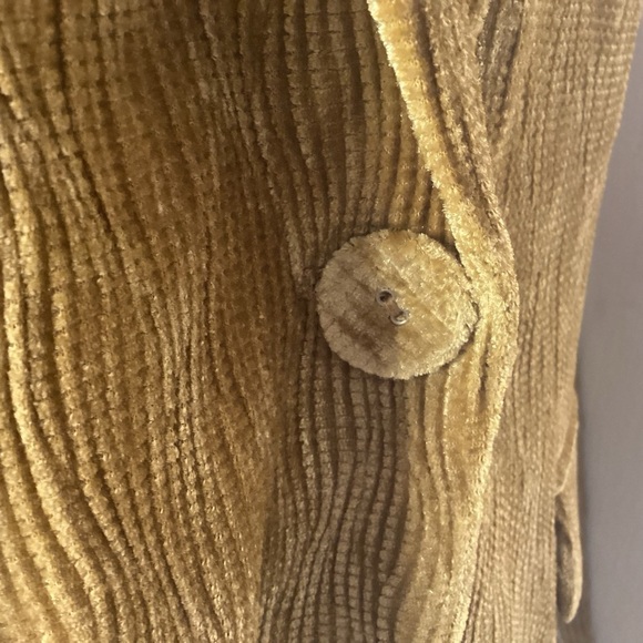Mink Pink Arianna gold cut velvet one button, two pocket lined, blazer Med NWT - Picture 5 of 16